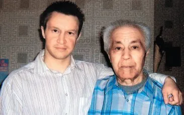 Alexander Pichushkin and his grandfather - "ദി ചെസ്സ്ബോർഡ് കില്ലർ"
